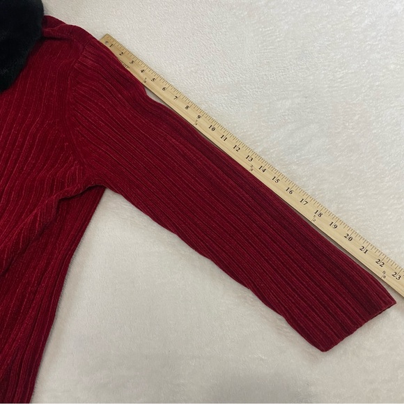 DESIGNERS ORIGINALS STUDIO Red Cardigan Sweater w/Faux Fur Collar Women's 1X - Picture 10 of 10